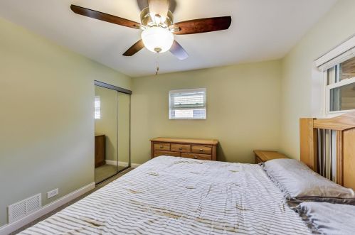 8236 Berwyn Ave, Chicago IL 60656-1455 exterior