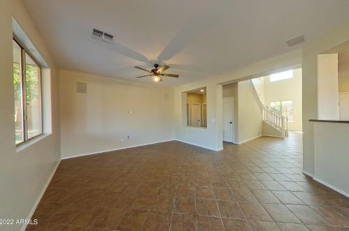 2602 Cavalry Dr, Phoenix AZ 85086-6616 exterior