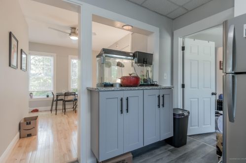 1179 Washington Ave, Portland ME 04103-2042 exterior