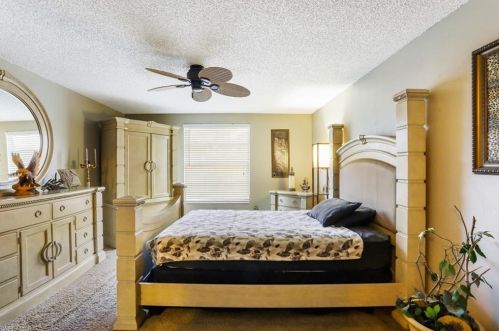 4619 Chippendale Dr, Naples FL 34112-5259 exterior