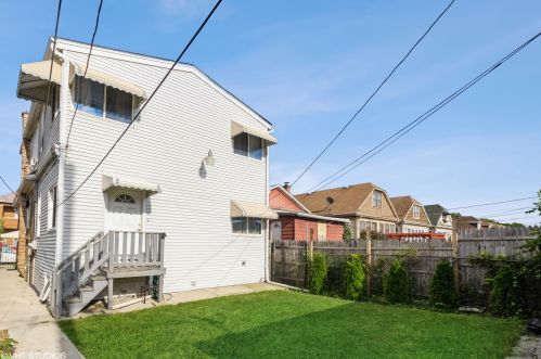 5312 California, Chicago IL 60625-3413 exterior