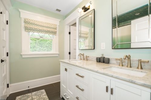 11 Ridgewood Ter, Maplewood NJ 07040-2132 exterior