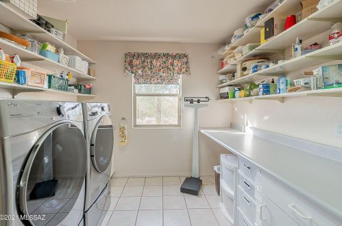 2621 Peter Seward Dr, Tucson AZ 85745-9611 exterior