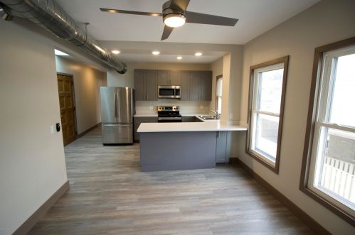 927 Burdick St, Kalamazoo MI  49001-3460 exterior