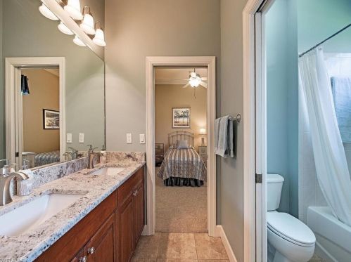 8977 Mustang Is Cir, Naples FL 34113-1644 exterior