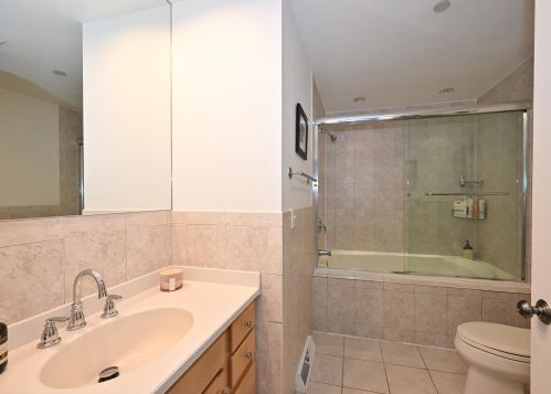 2226 Edgewood Ave, Milwaukee WI  53211-2938 exterior