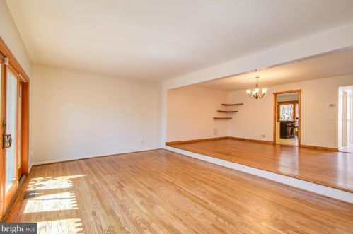 266 New Mark Esplanade, Rockville MD 20850-2735 exterior