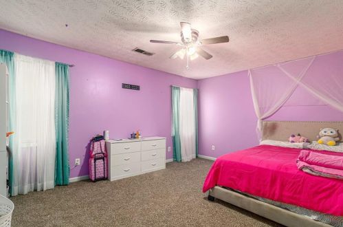 585 Shore Rd, Lithonia GA  30058-5990 exterior