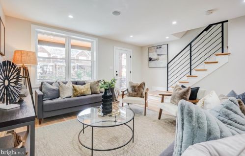 1624 D St, Washington DC  20003-2440 exterior