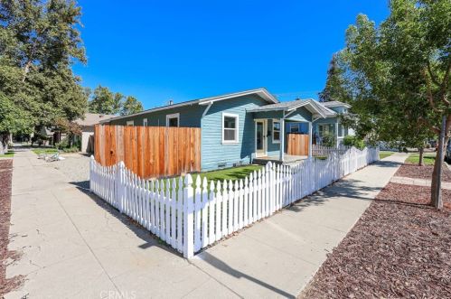 305 Palm St, Turlock CA  95380-4910 exterior