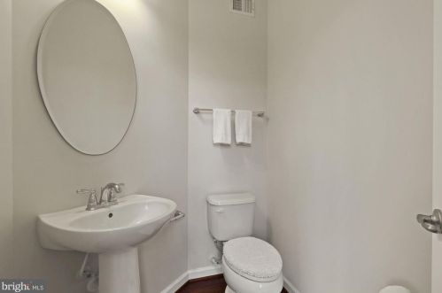 3707 Commodore Joshua Barney Dr, Washington DC 20018-4443 exterior