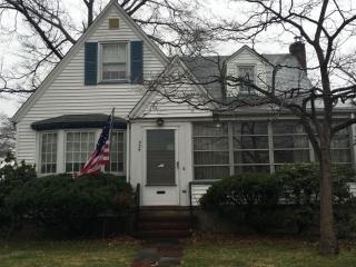 934 Moessner Ave, Union Center, NJ 07083-6446