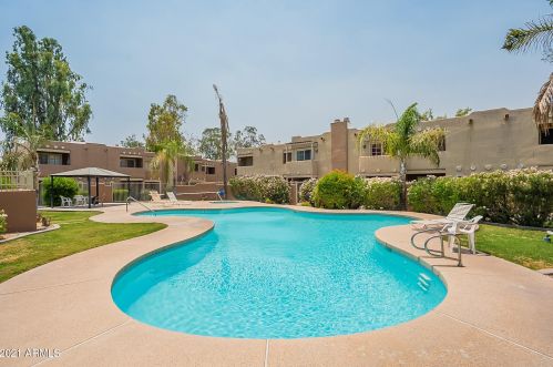 1425 Desert Cove Ave, Phoenix AZ  85020-1459 exterior