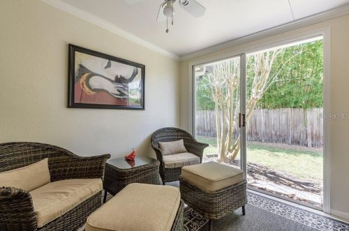 8532 J R Manor Dr, Tampa FL  33634-1053 exterior