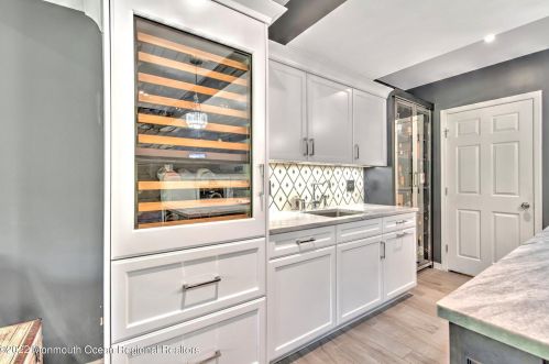 44 Pate Dr, Middletown NJ 07748-1700 exterior