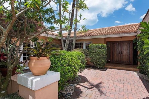 1840 8 St, Naples FL 34120-1353 exterior