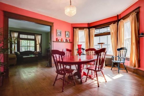 244 Aurora Ave, Saint Paul MN 55103-2302 exterior