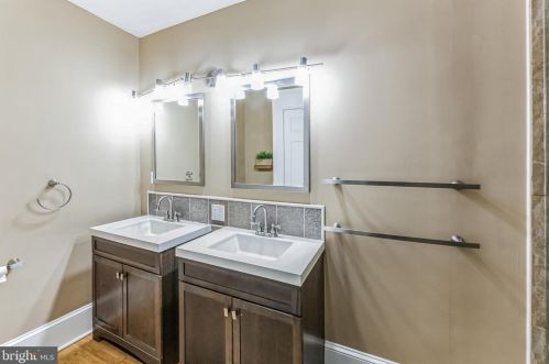 405 Orange St, Lancaster PA 17603-3760 exterior