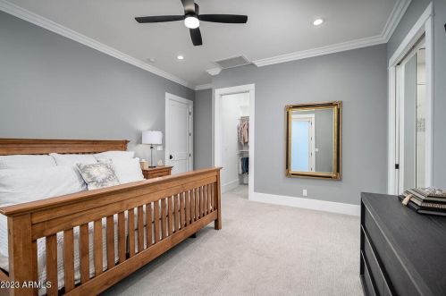 3302 51st St, Phoenix AZ  85018-6612 exterior