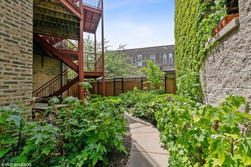 1806 Rice St, Chicago IL  60622-4983 exterior