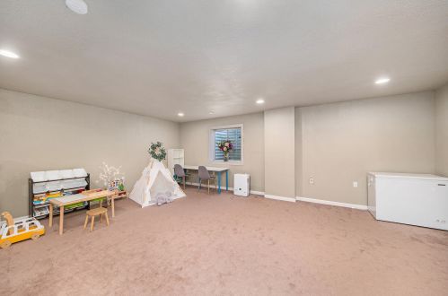 6906 Cypress Bay Dr, Kalamazoo MI 49009-7776 exterior