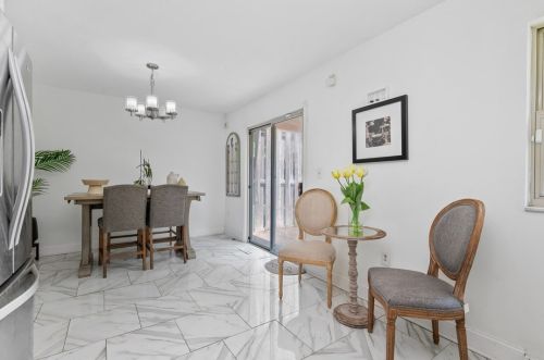 236 Dinwiddie St, Pittsburgh PA 15219-3335 exterior