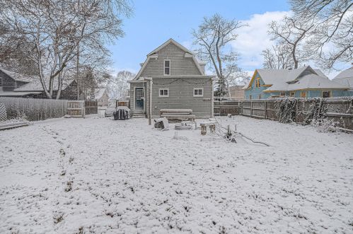 604 Apple Ave, Meskegon MI  49442-3646 exterior