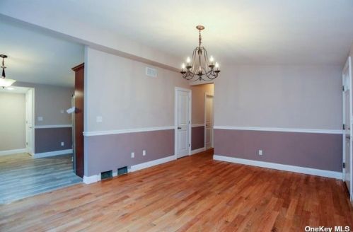 116 Helene Rd, Valley Cottage NY 10989-2624 exterior