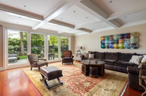 170 Blackstone Blvd, Providence RI 02906-5802 exterior