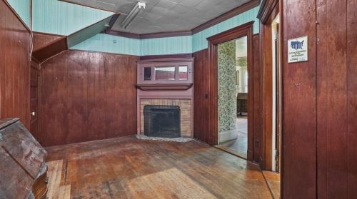 166 Adelaide Ave, Providence RI 02907-1833 exterior