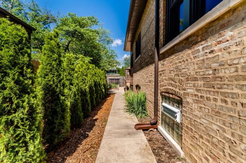 9738 Damen Ave, Chicago IL 60643-1629 exterior