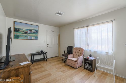 1110 10 St, Phoenix AZ 85086-7425 exterior