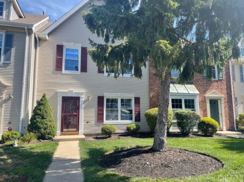 418 Northam Dr, New Brunswick, NJ 08902-4238