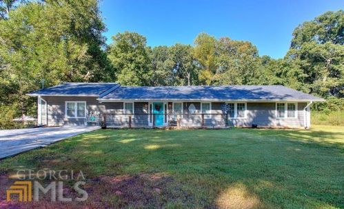 4495 Kent Rd, Atlanta GA  30337-5205 exterior