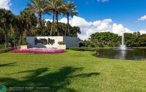 23 Southport Ln, Boynton Beach FL 33436-6412 exterior