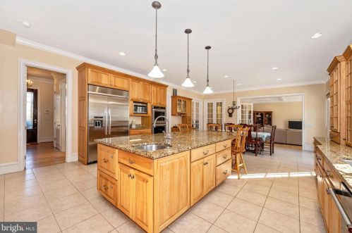 11340 Albermyrtle Rd, Rockville MD exterior