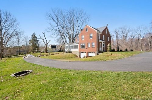 616 Poquonock Ave, Windsor CT  06095-2204 exterior