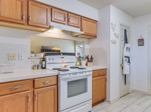 10000 Gainsborough Dr, Spring Branch TX 78070-6408 exterior