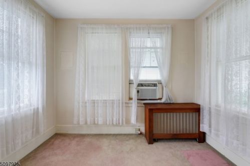 27 Verona Pl, Verona NJ  07044-2011 exterior