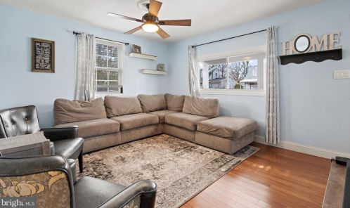 123 Bliss Ln, Glen Burnie MD 21060-7359 exterior