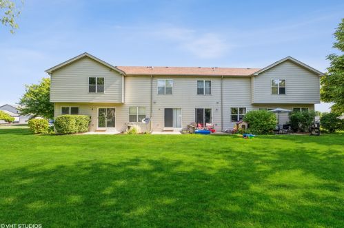 715 Carlisle Dr, Bull Valley IL 60098-4400 exterior