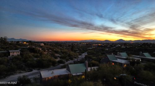 4805 La Lomita, Tucson, AZ 85718-6028