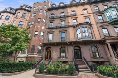 127 Beacon St, Boston MA exterior