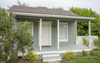 4216 37th Ave, Seattle WA  98118-1316 exterior