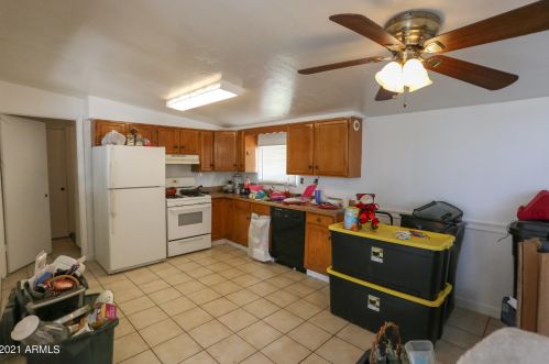 2102 Fairmount Ave, Phoenix AZ 85015-5306 exterior