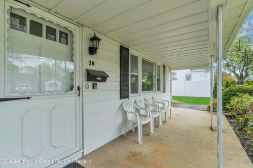 38 Delaware Ave, West Long Branch NJ  07764-1744 exterior