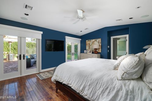 4507 Cheery Lynn Rd, Phoenix AZ 85018-6448 exterior