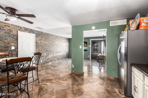 6821 Coronado Rd, Phoenix AZ 85008-3723 exterior