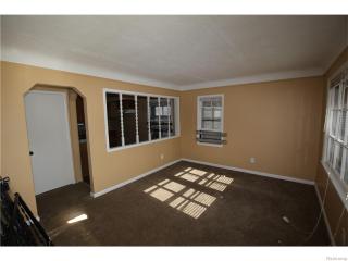 27202 New York St, Inkster MI  48141-2528 exterior