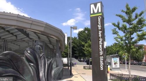 3557 Georgia Ave, Washington DC  20010-1732 exterior